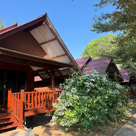 コー ヤオ シービュー バンガロー ヤオノイ島 エクステリア 写真